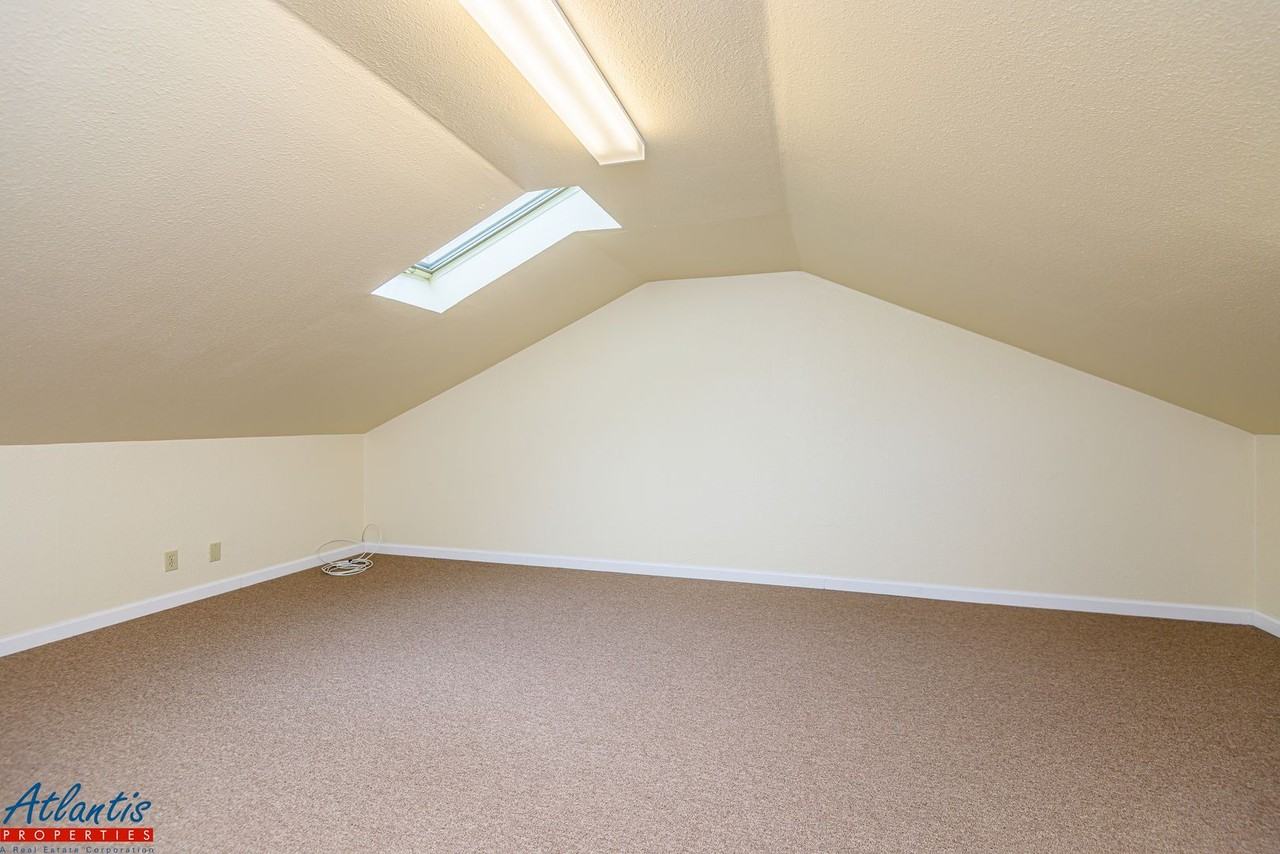 811 Camden Ave - Photo 2 of 10