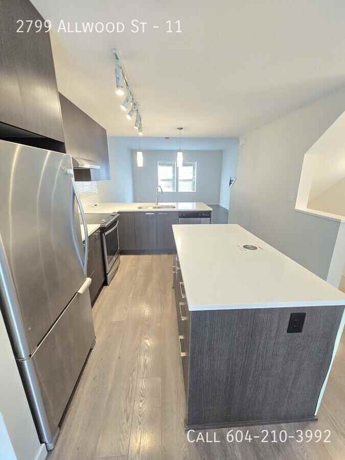 2799 Allwood St #11 - Photo 2 of 12
