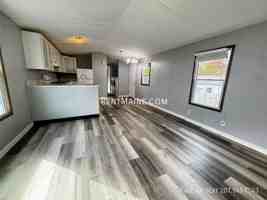 featured image of 2 Clover Leaf St