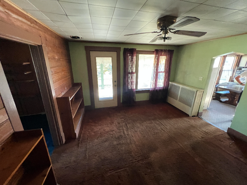 201 E Pennsylvania Ave #1 - Photo 3 of 5