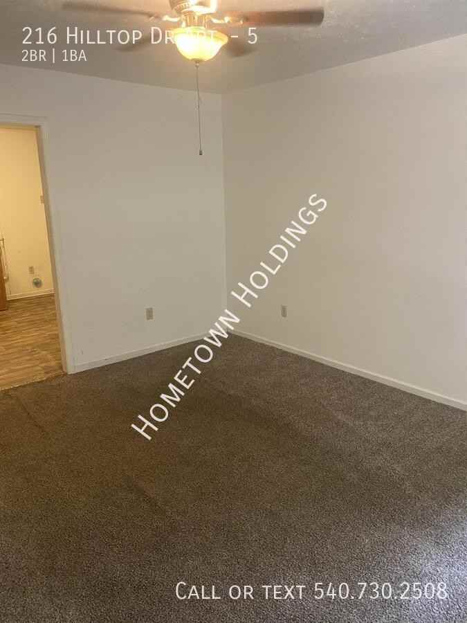 216 Hilltop Dr #5 - Photo 3 of 7