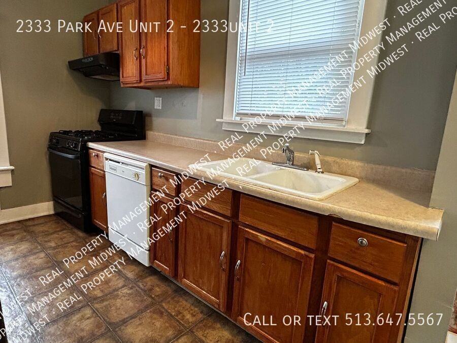 2333 Park Ave Unit 2 #2333UNIT2 - Photo 3 of 26