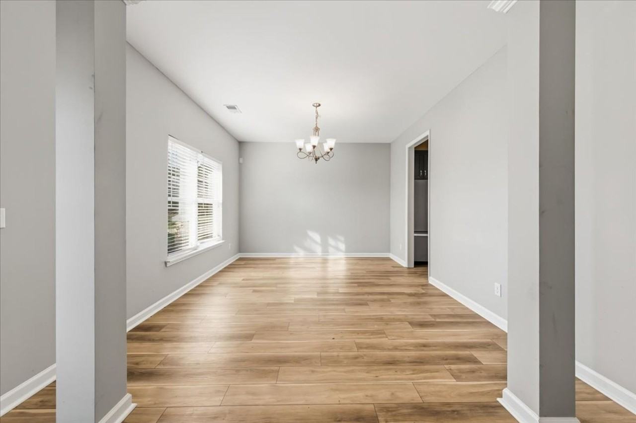 210 Willow Oak Dr - Photo 2 of 50