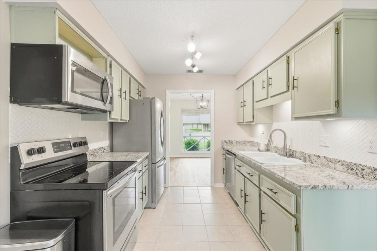 57 Red Fox Dr - Photo 4 of 48