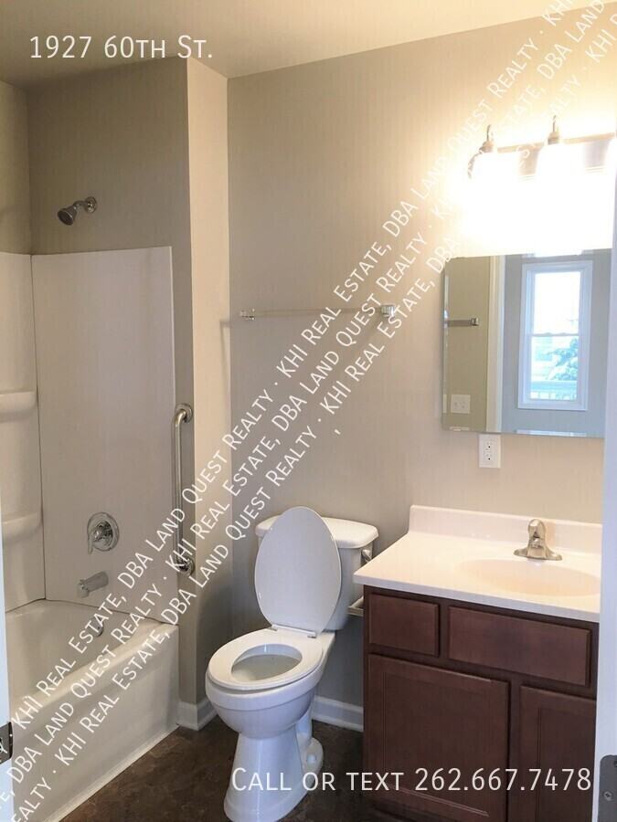 1927 60th St - Photo 5 of 6