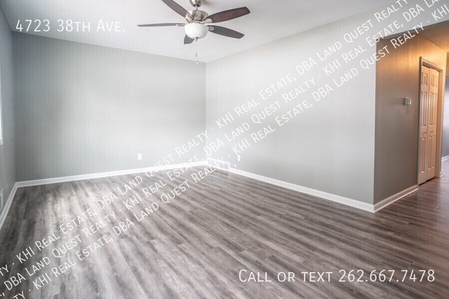 4723 38th Ave - Photo 4 of 6