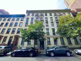 130 E 24th St #3DE - Photo 1 of 1