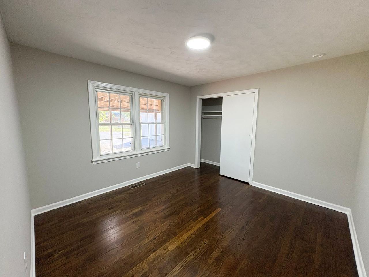 614 Lamb Drive - Photo 2 of 12