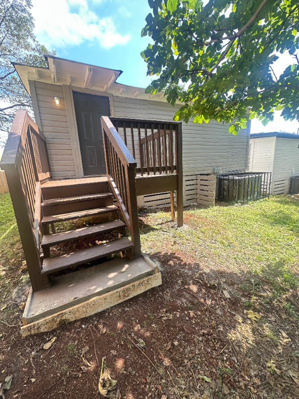 310 Gamma St S - Photo 4 of 17