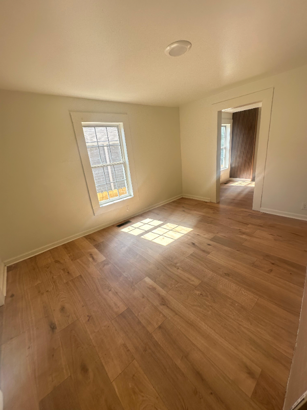 310 Gamma St S - Photo 5 of 17