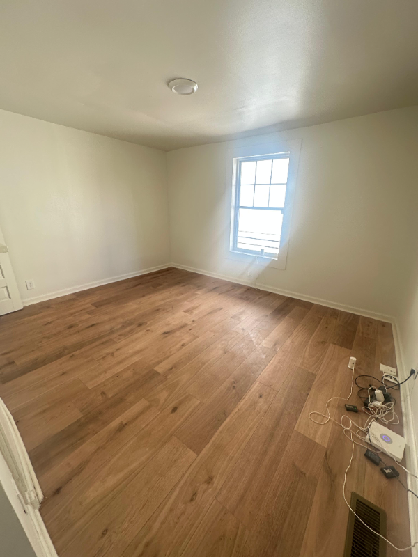 310 Gamma St S - Photo 7 of 17