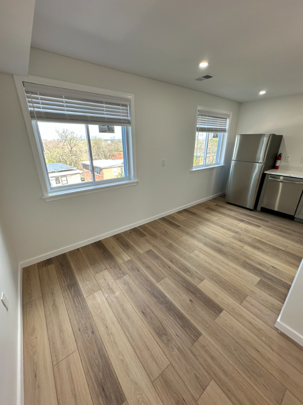 222 Webster St Ne #2 - Photo 5 of 19