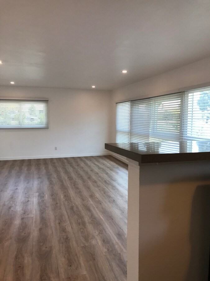 9809 Crenshaw Boulevard #3 - Photo 6 of 12