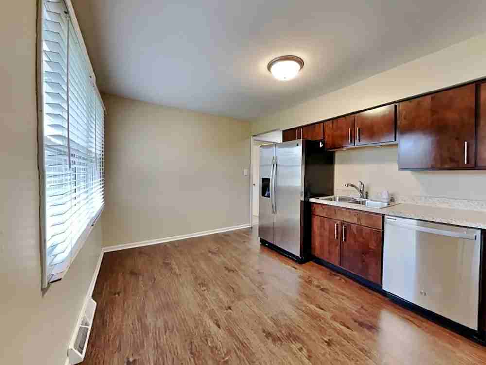 544 Germaine Ln #NA - Photo 3 of 12