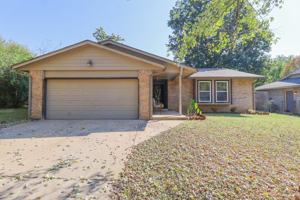 featured image of 4517 S Cedar Ave