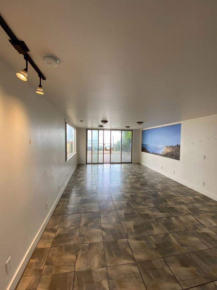 6571 Del Playa Dr - Photo 7 of 30
