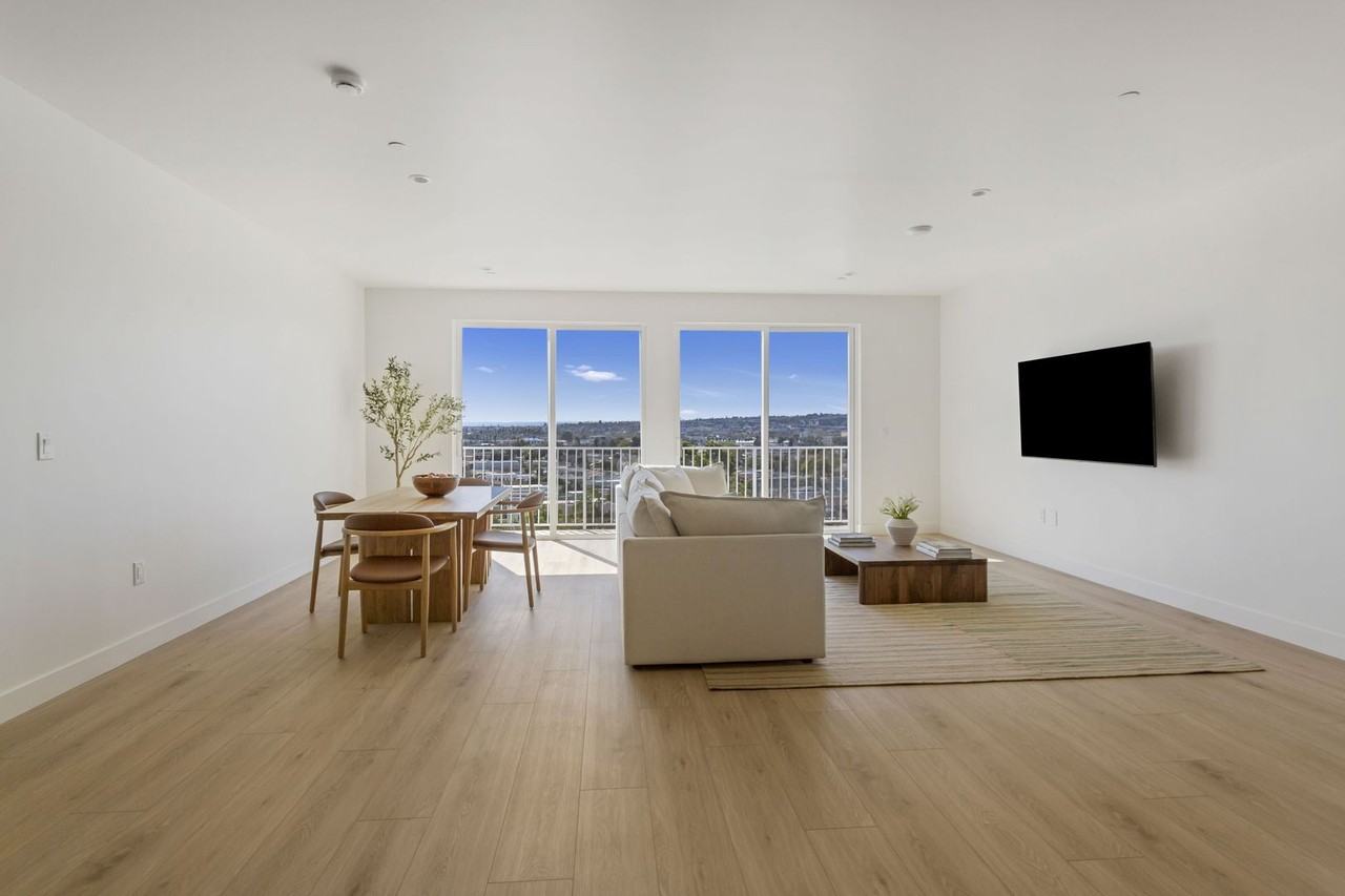 3844 W 27th St - Photo 3 of 22