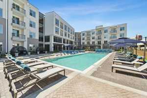 featured image of 1735 N Greenville Ave