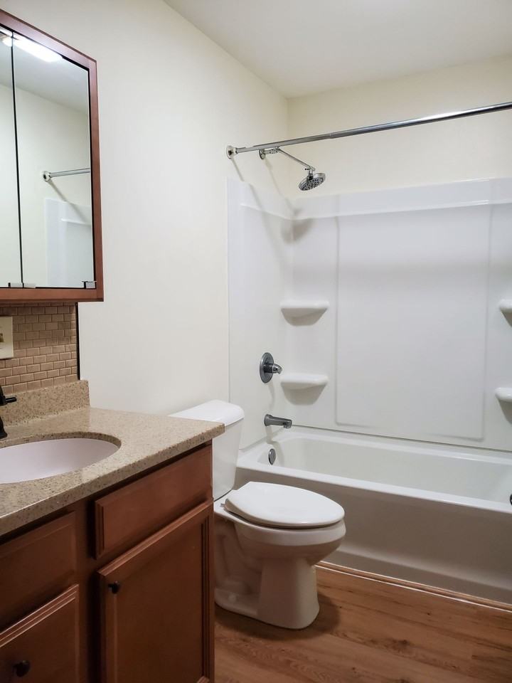 72 - 1501-1505 E 25th St - Photo 2 of 7