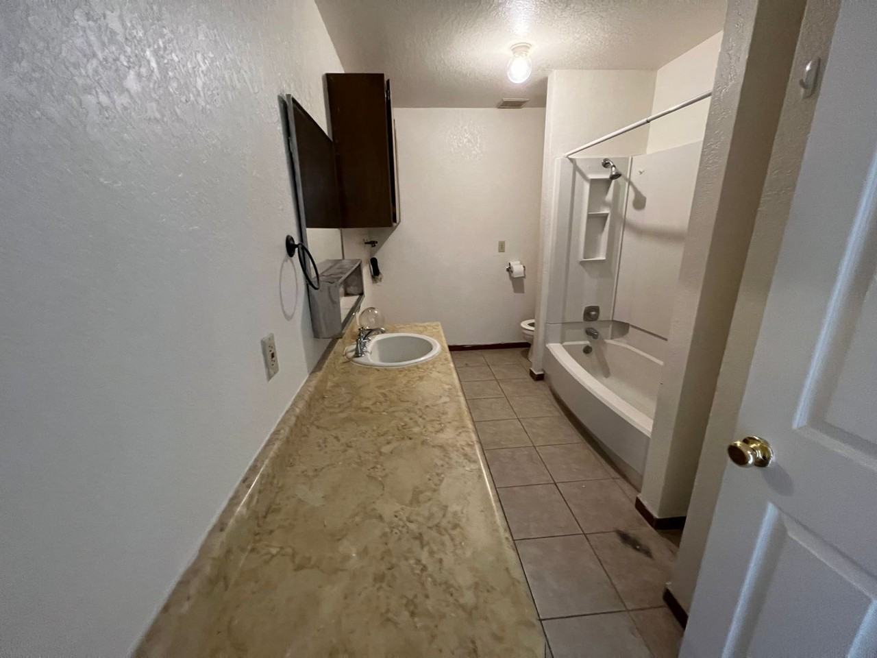 449 S 200 E - Photo 6 of 12