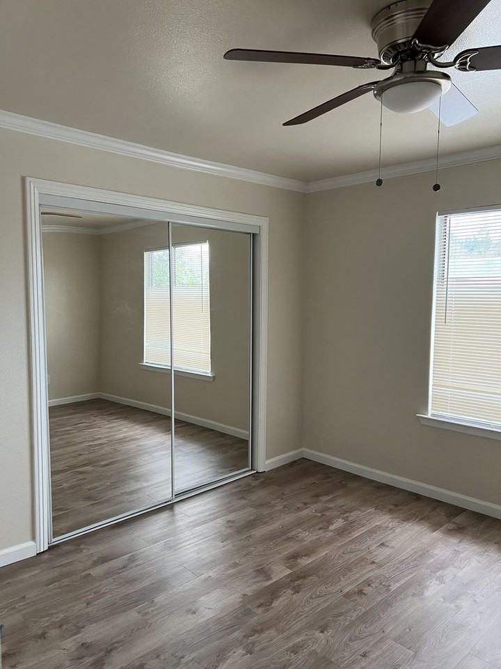 Genaro Mendoza Montecito Blvd.(Building 6200) - Photo 3 of 6