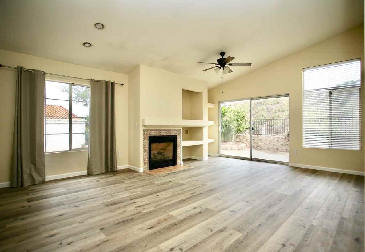 2242 Larkspur Dr - Photo 3 of 16