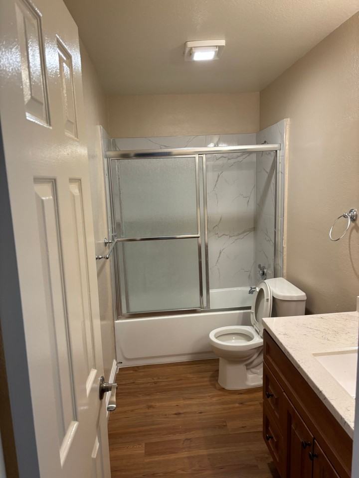 Cedar Glen Apts - Photo 4 of 13