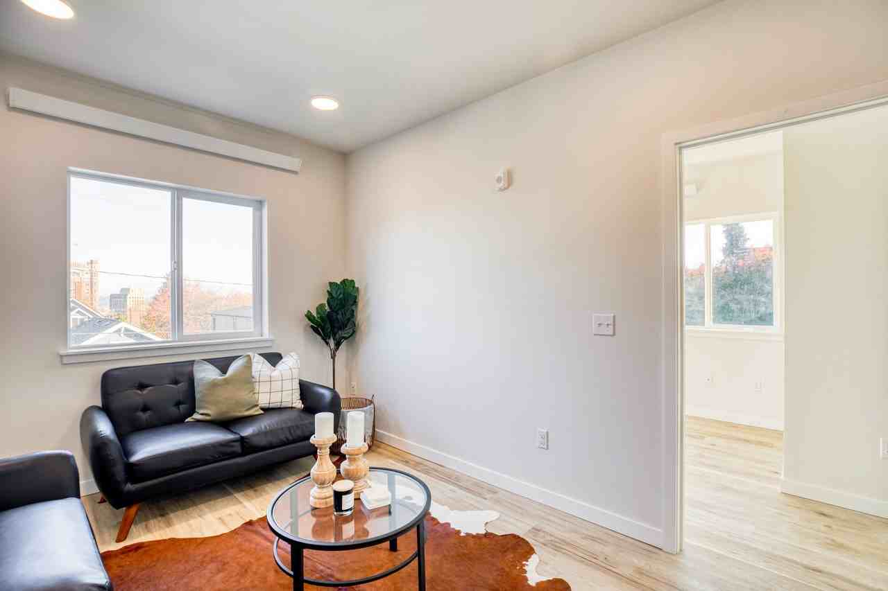 709 E 34Th St Apartments - Photo 3 of 24