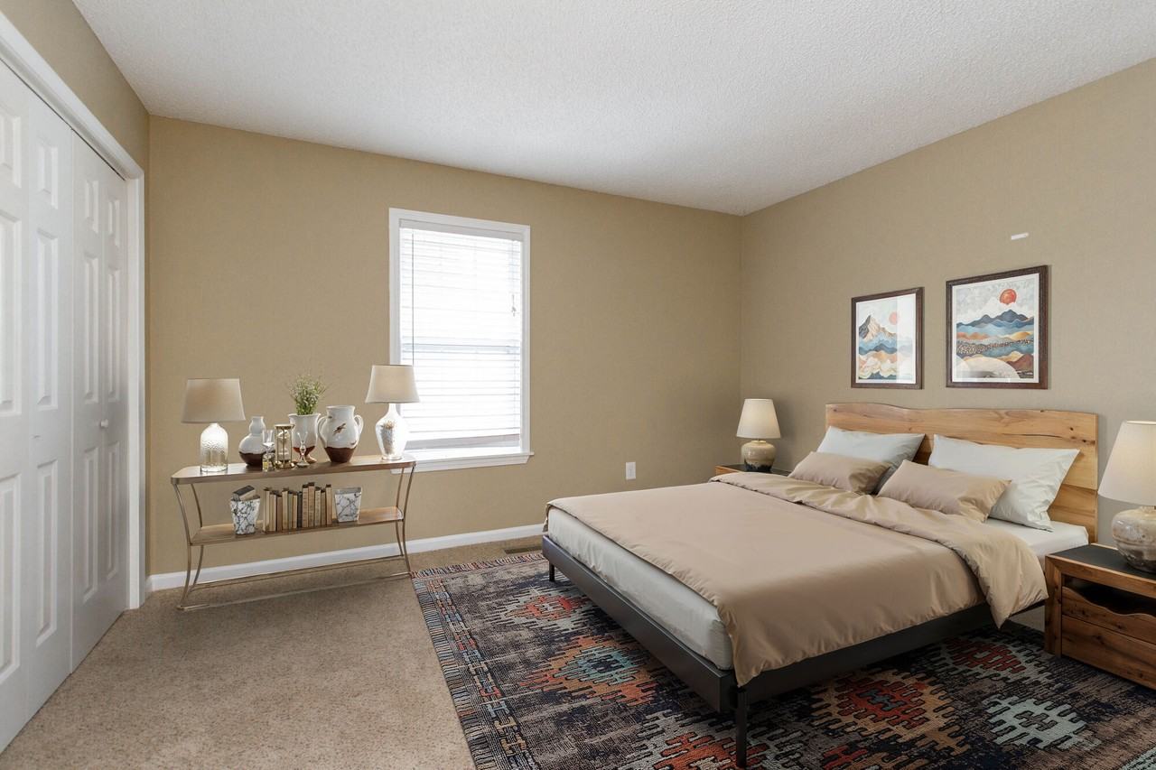 Woodland Manor Condominiums - Photo 3 of 27