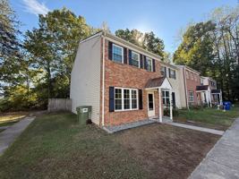 featured image of 5236 Creek Ln