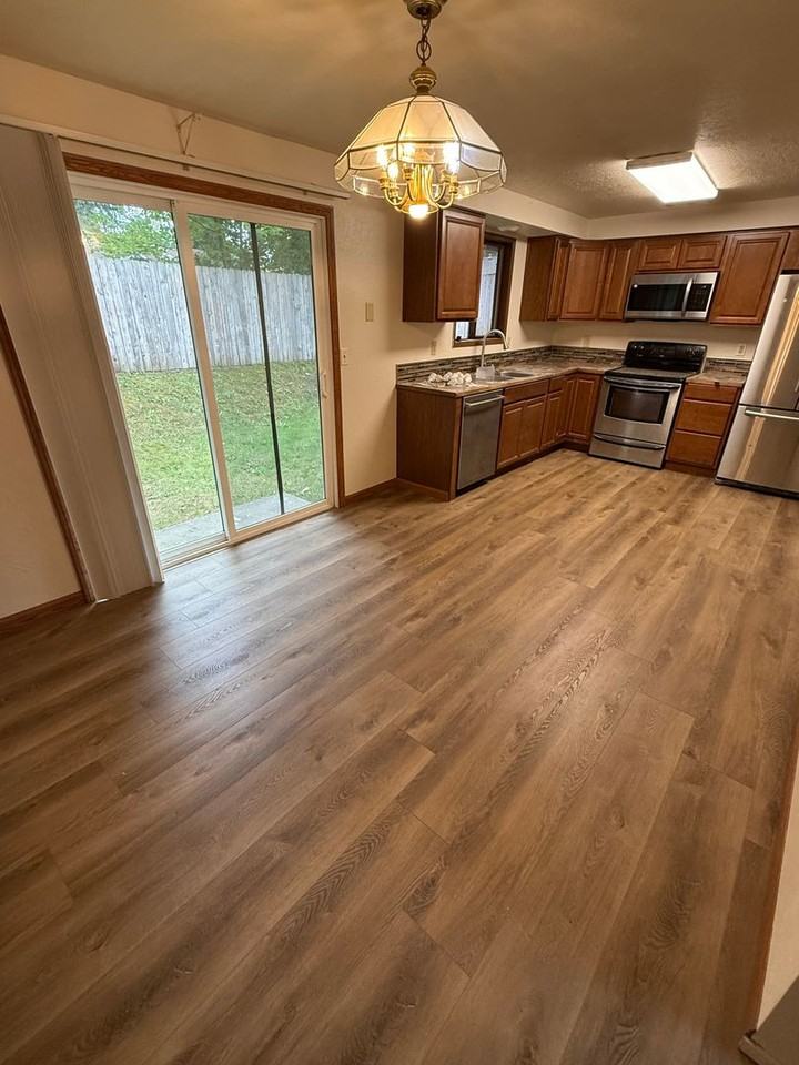 8440 Bethel Burley Rd Se - Photo 6 of 20