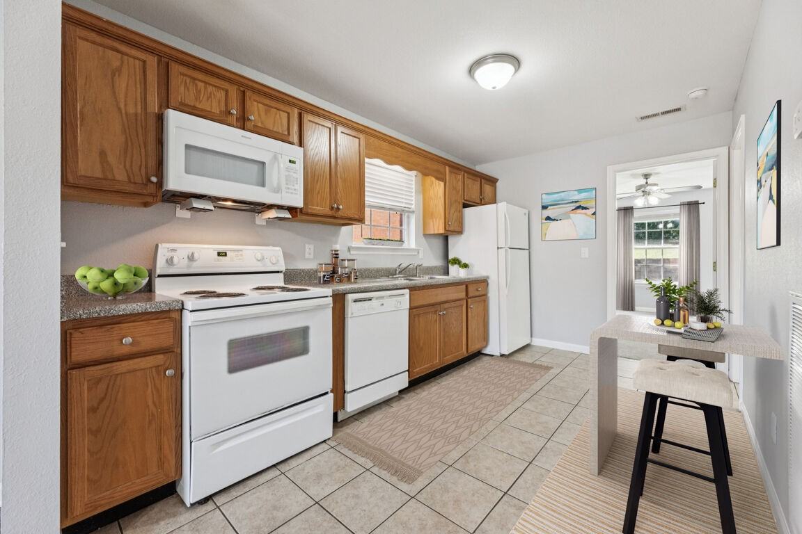 Home Place Apartments - Photo 2 of 46