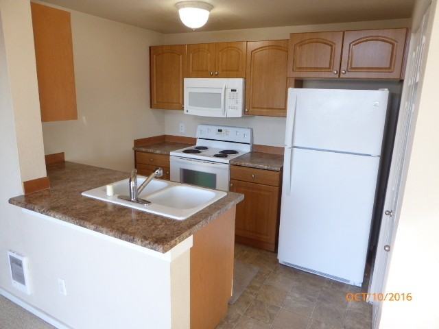 3809 131st Ln Se #J6 - Photo 6 of 12