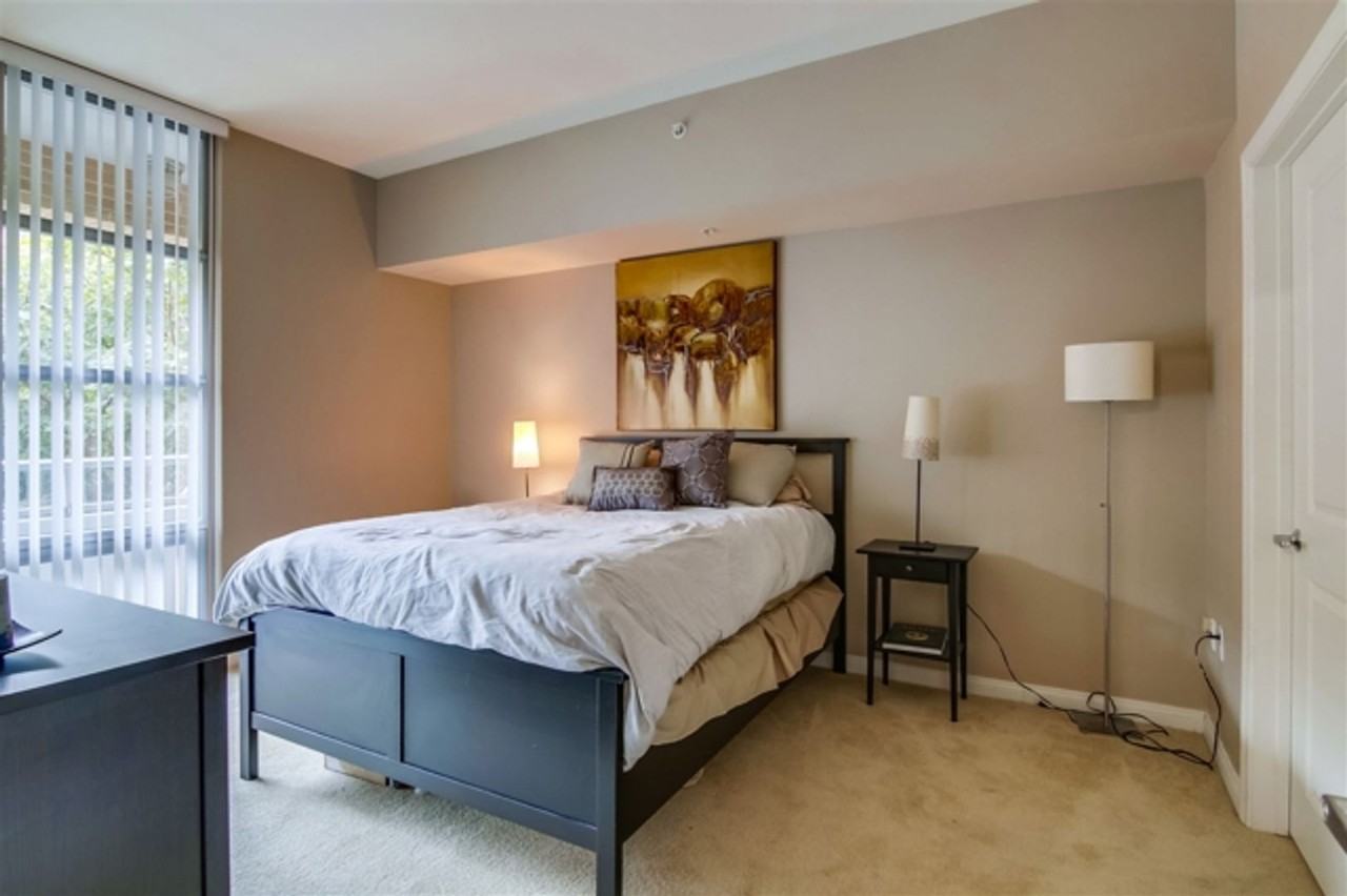 206 Park Boulevard - Photo 6 of 22