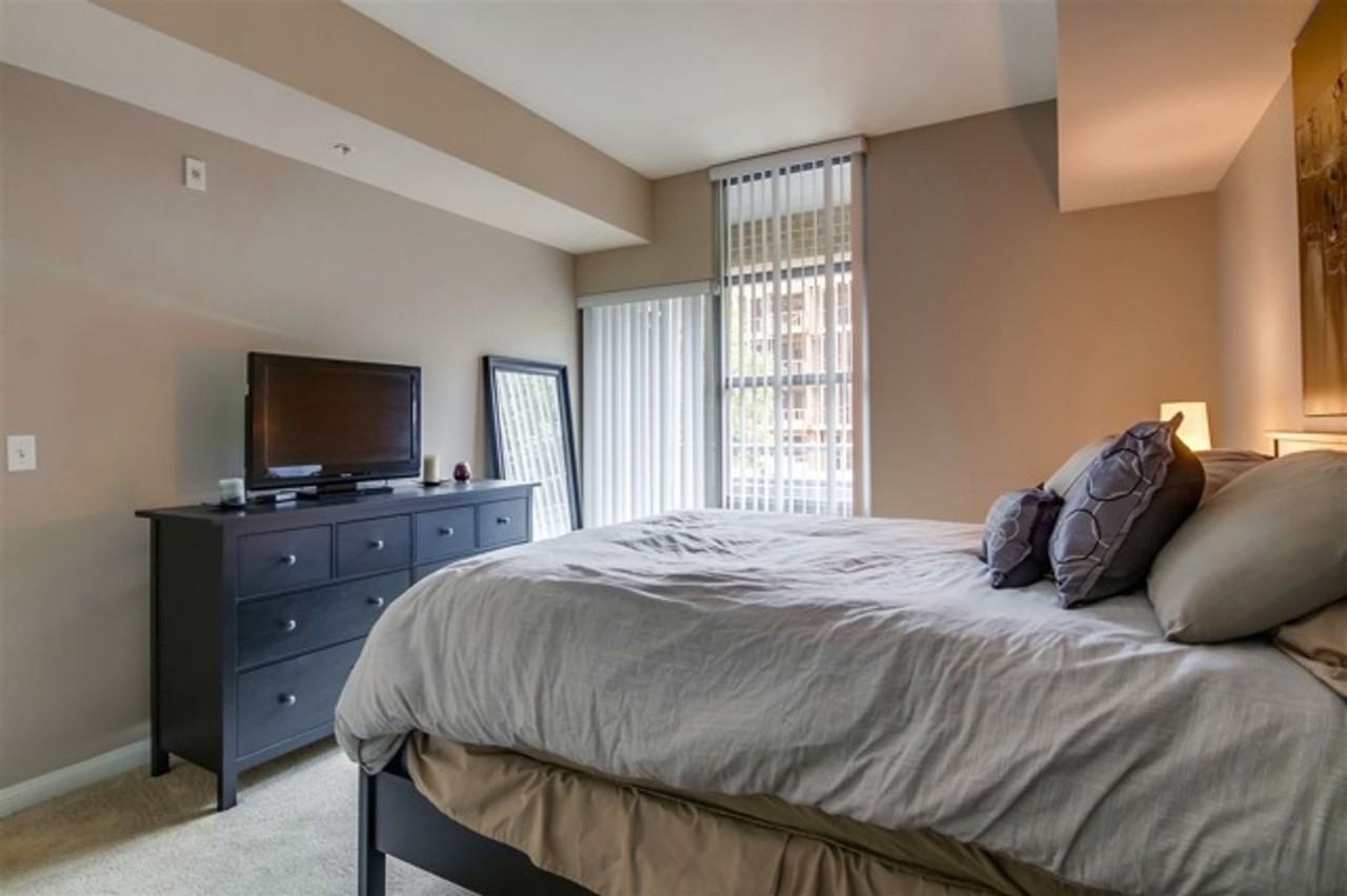 206 Park Boulevard - Photo 7 of 22