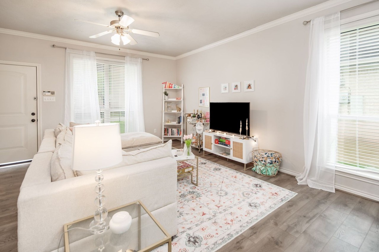 127A Richards St - Photo 6 of 18