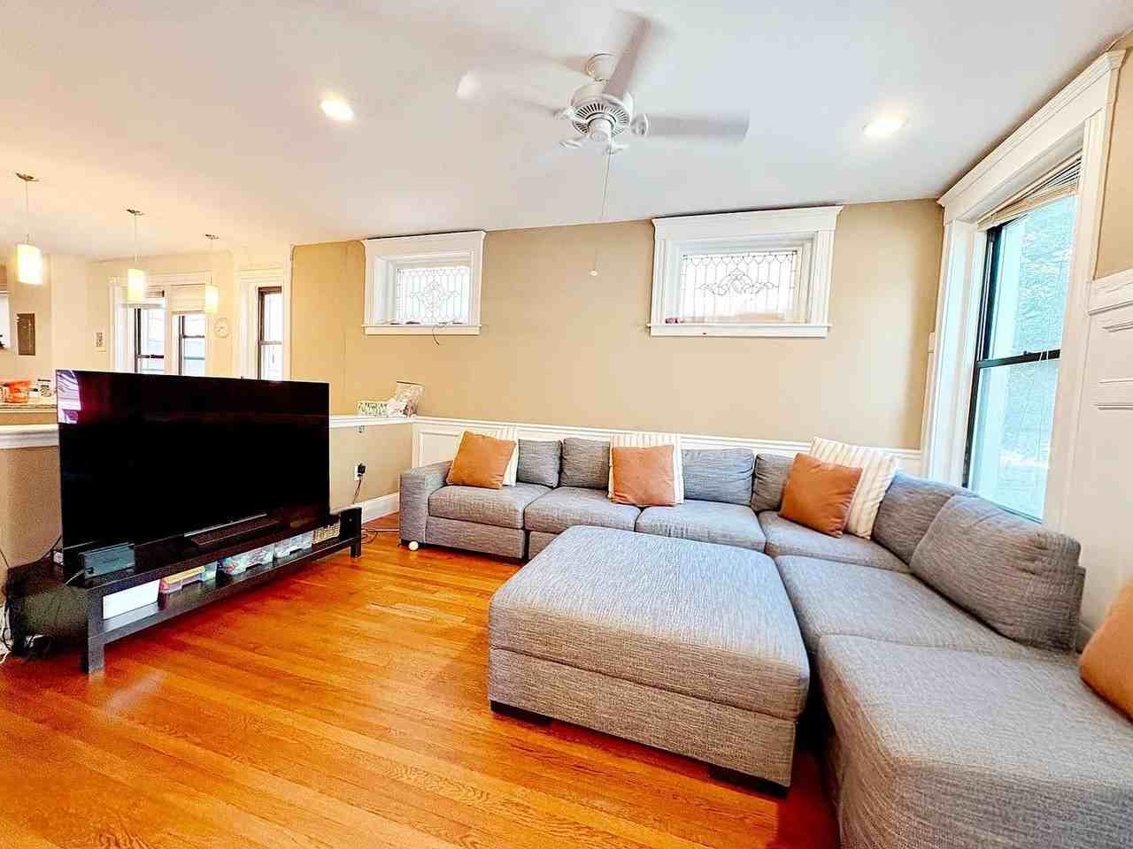 180 Saint Paul Street - Photo 4 of 16