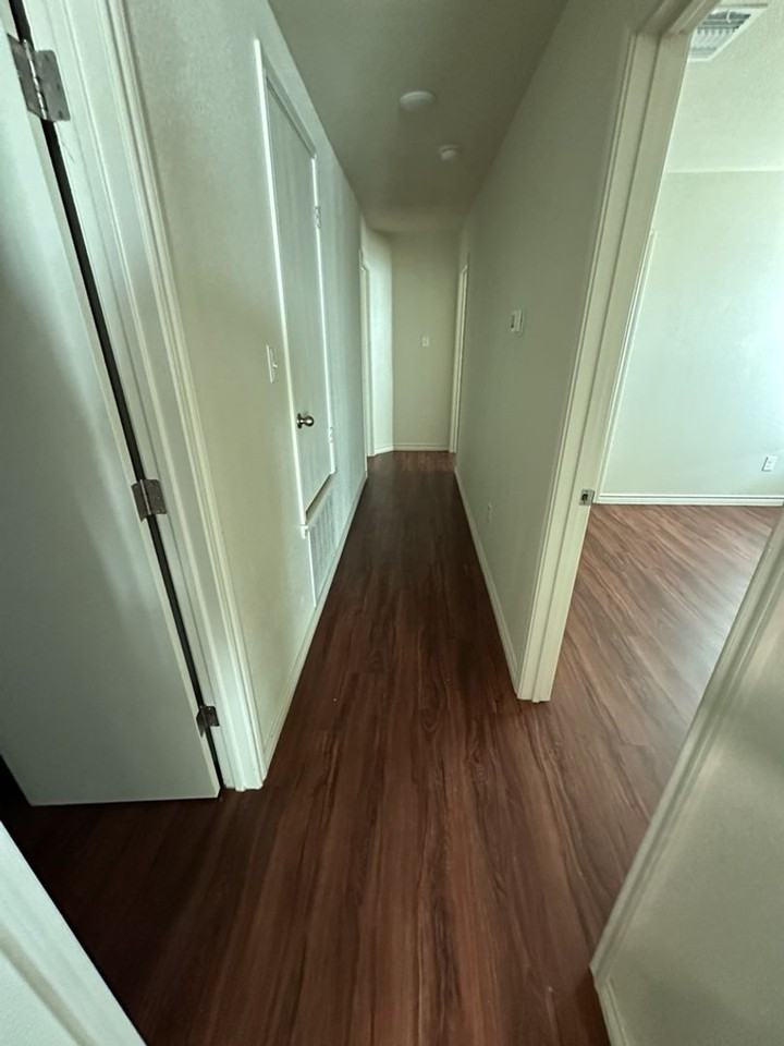 902 Childress Dr #B - Photo 4 of 14