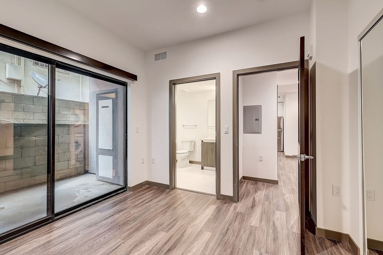 641 N Hobart Blvd - Photo 3 of 10