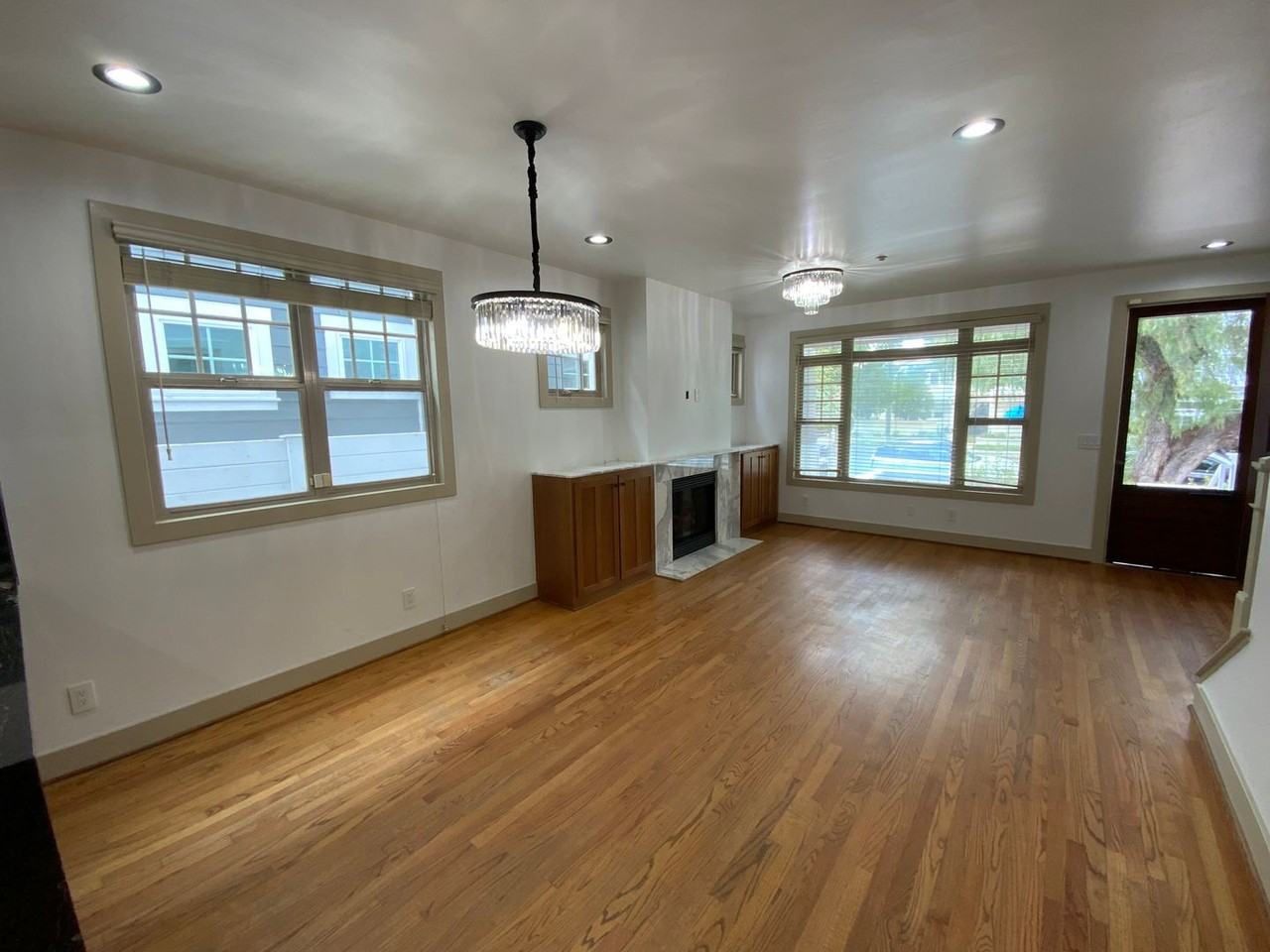 445 E Ave - Photo 5 of 34