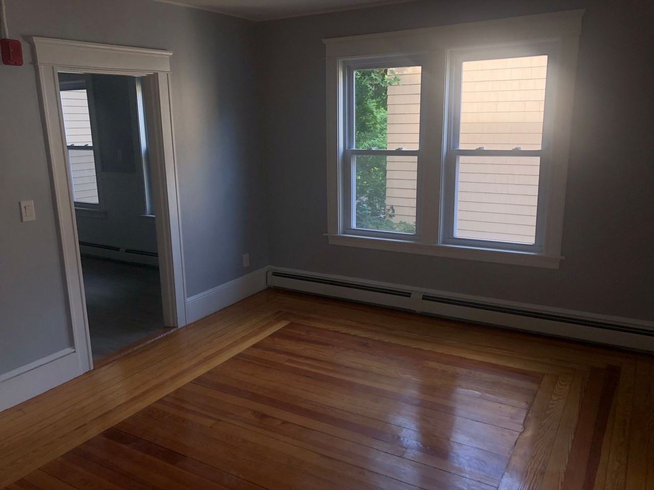 392 Carrington Avenue - Photo 3 of 12