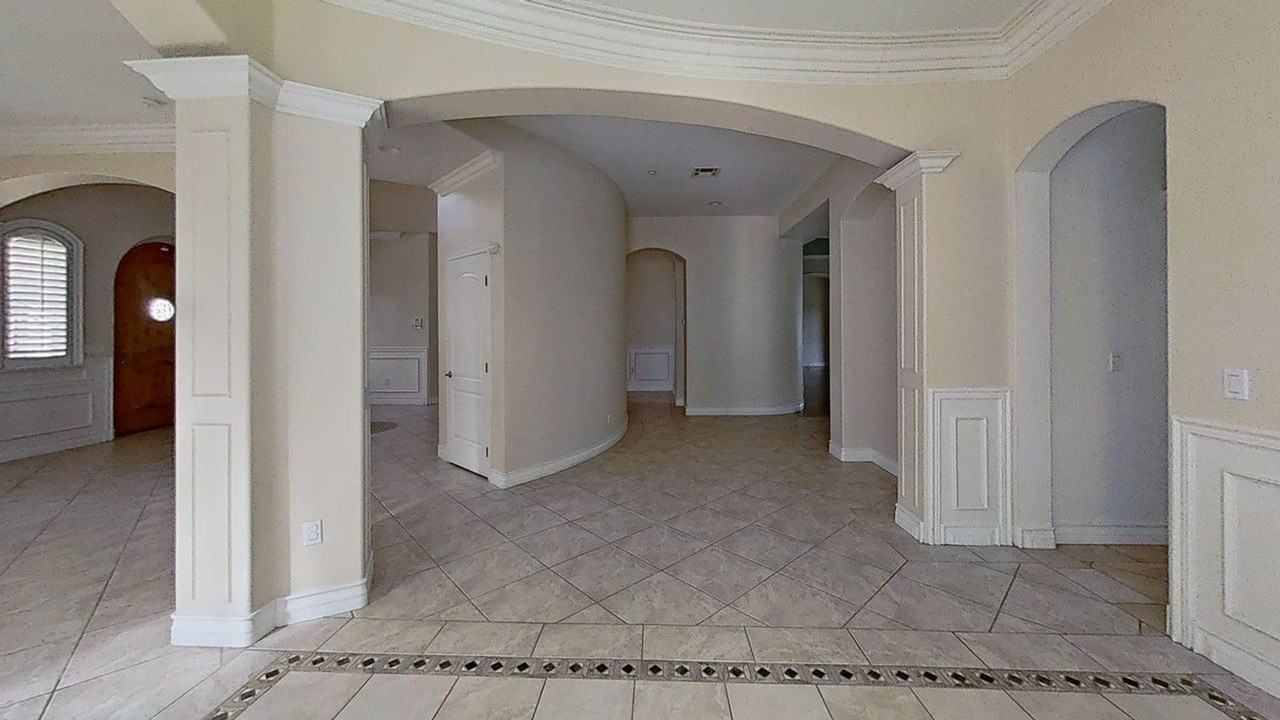 2716 Caroline Way - Photo 5 of 31