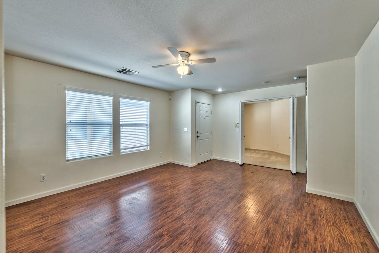 358 Silverado Pines Ave - Photo 5 of 15