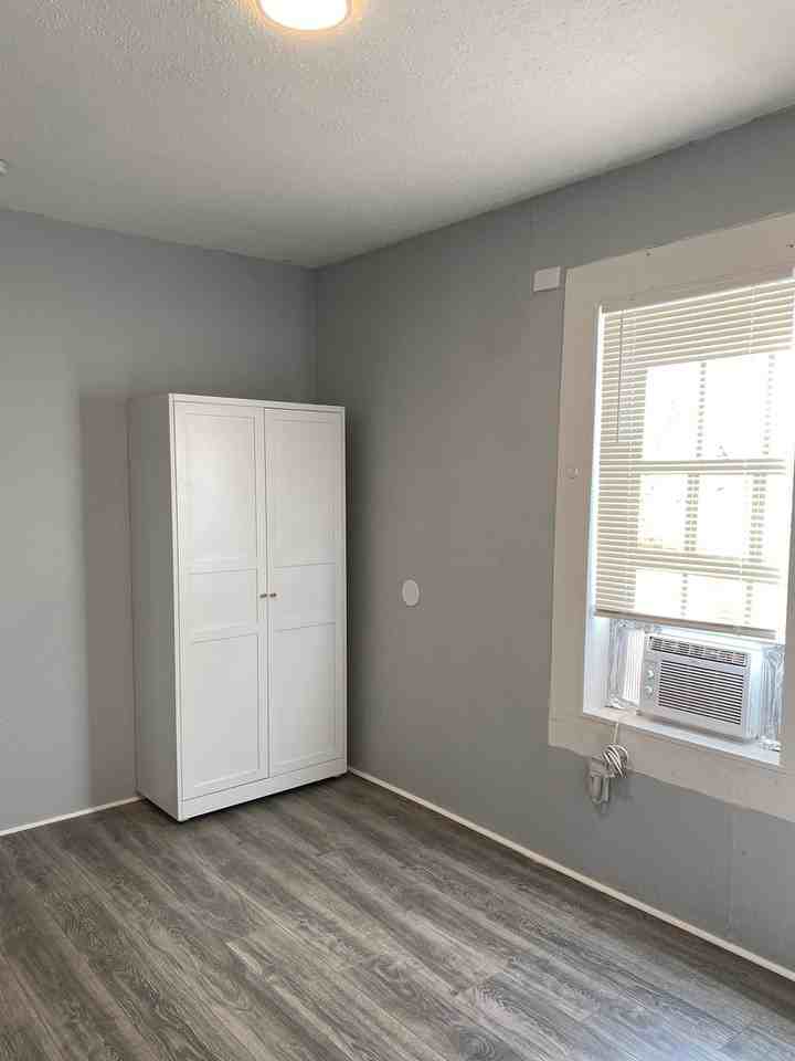 820 Frank Ave - Photo 7 of 15