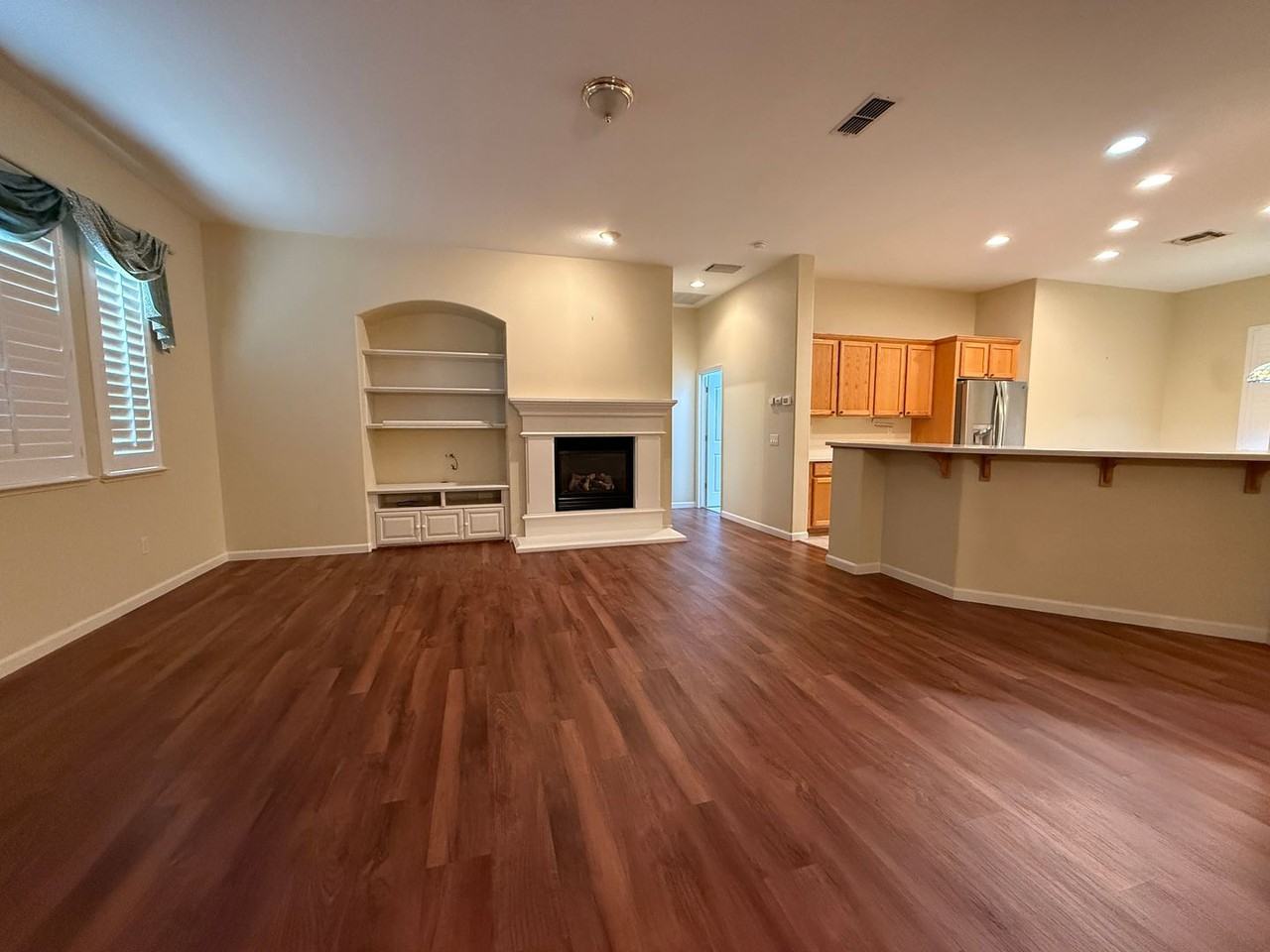 2713 Robinson Creek Ln - Photo 6 of 15