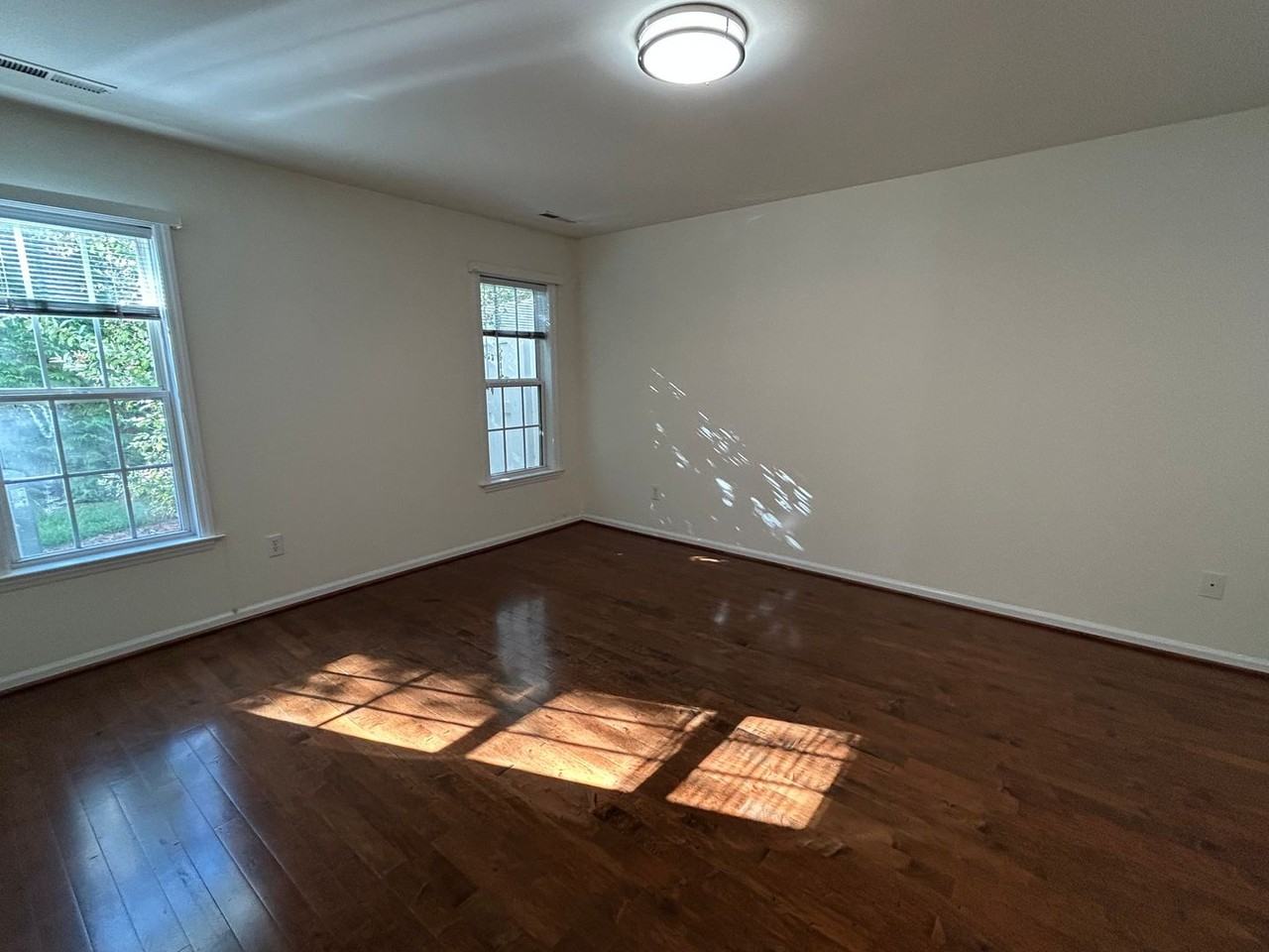 7500 Riverside Court - Photo 3 of 15