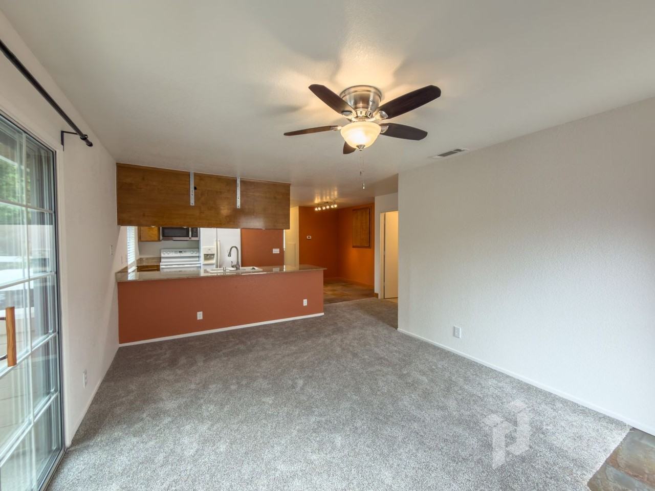 2055 Amanda Way - Photo 5 of 18