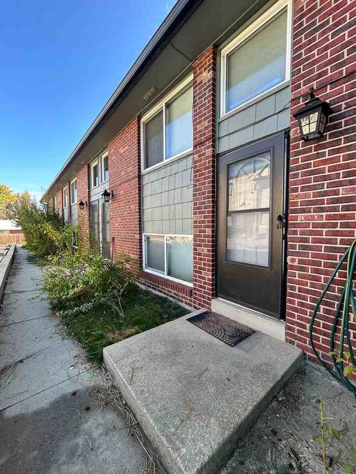 1438 Hover St - Photo 2 of 34