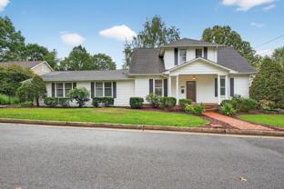 620 Arlington Ave - Photo 1 of 1
