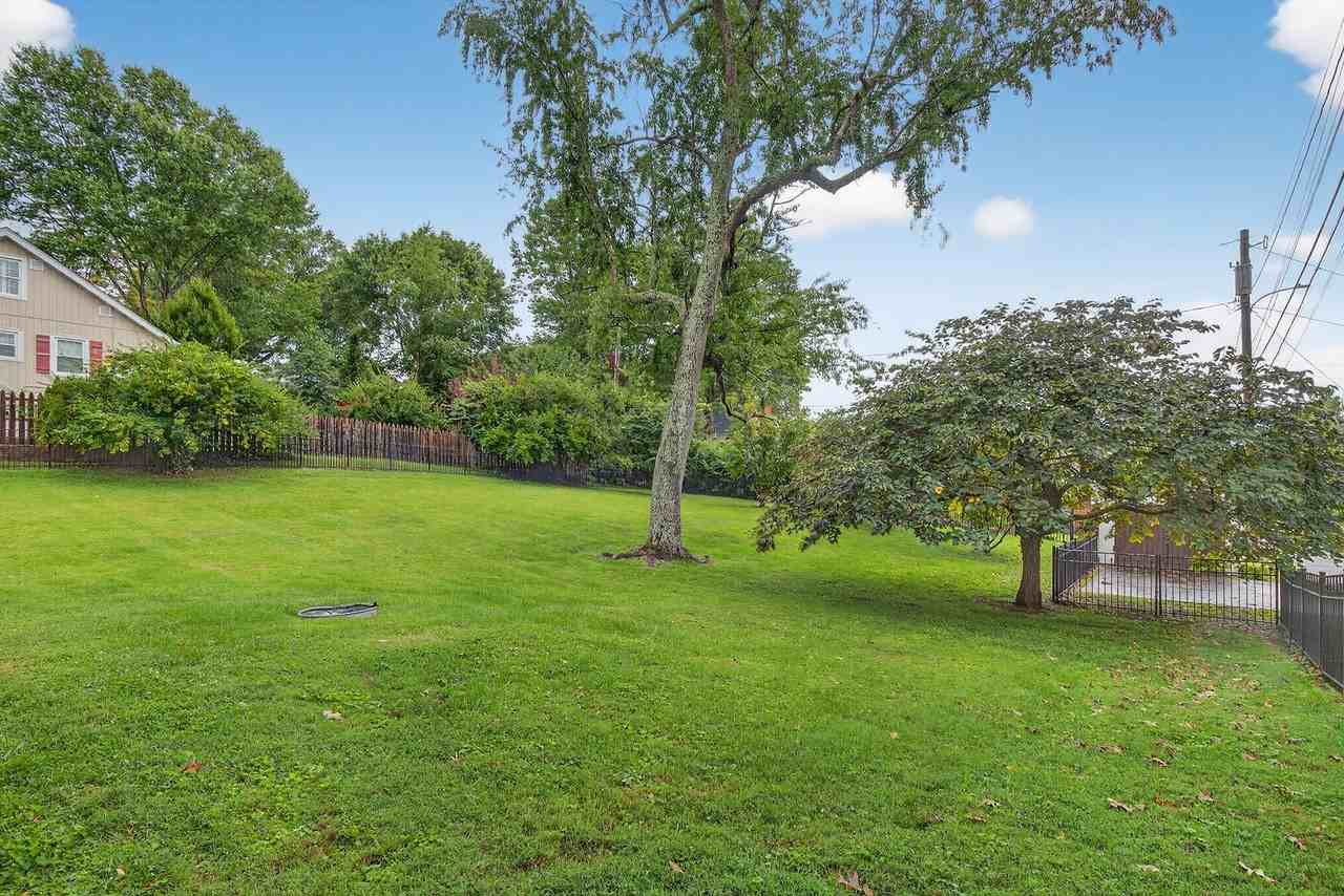 620 Arlington Ave - Photo 6 of 48